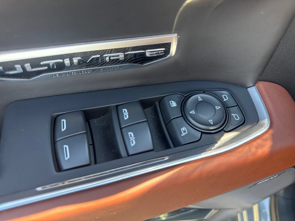 Used 2023 GMC Sierra 1500 Denali Ultimate AWD/4WD image 17