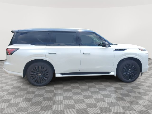 Used 2025 INFINITI QX80 Luxe w/ Cargo Package AWD/4WD image 7