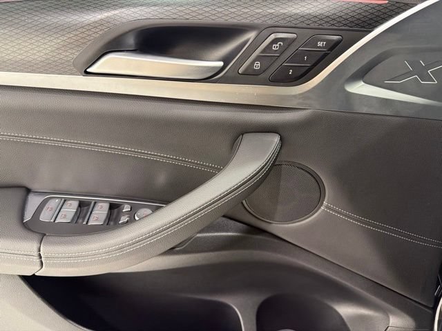 Certified 2023 BMW X4 M40i w/ Premium Package AWD/4WD image 11
