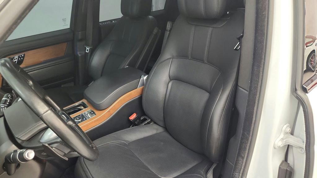 Used 2019 Land Rover Range Rover Supercharged AWD/4WD image 14