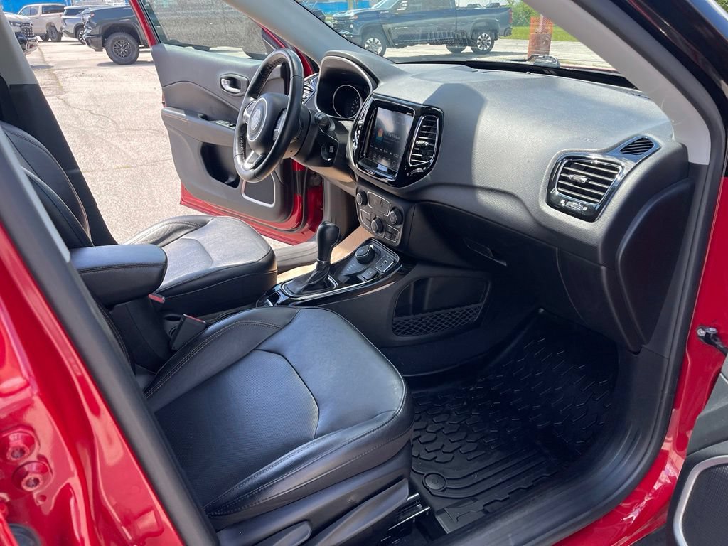 Used 2020 Jeep Compass Limited w/ Rear Convenience Group AWD/4WD image 18