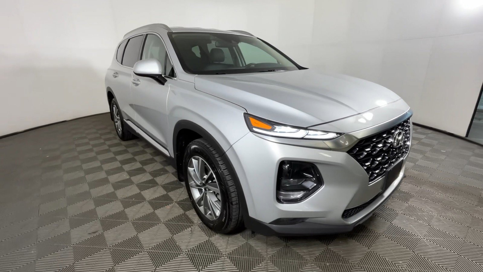 Used 2019 Hyundai Santa Fe SEL FWD image 12