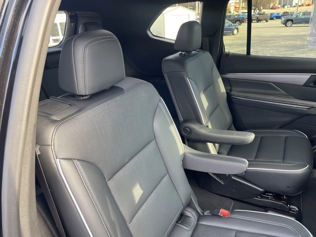 Used 2025 Buick Enclave Preferred image 36