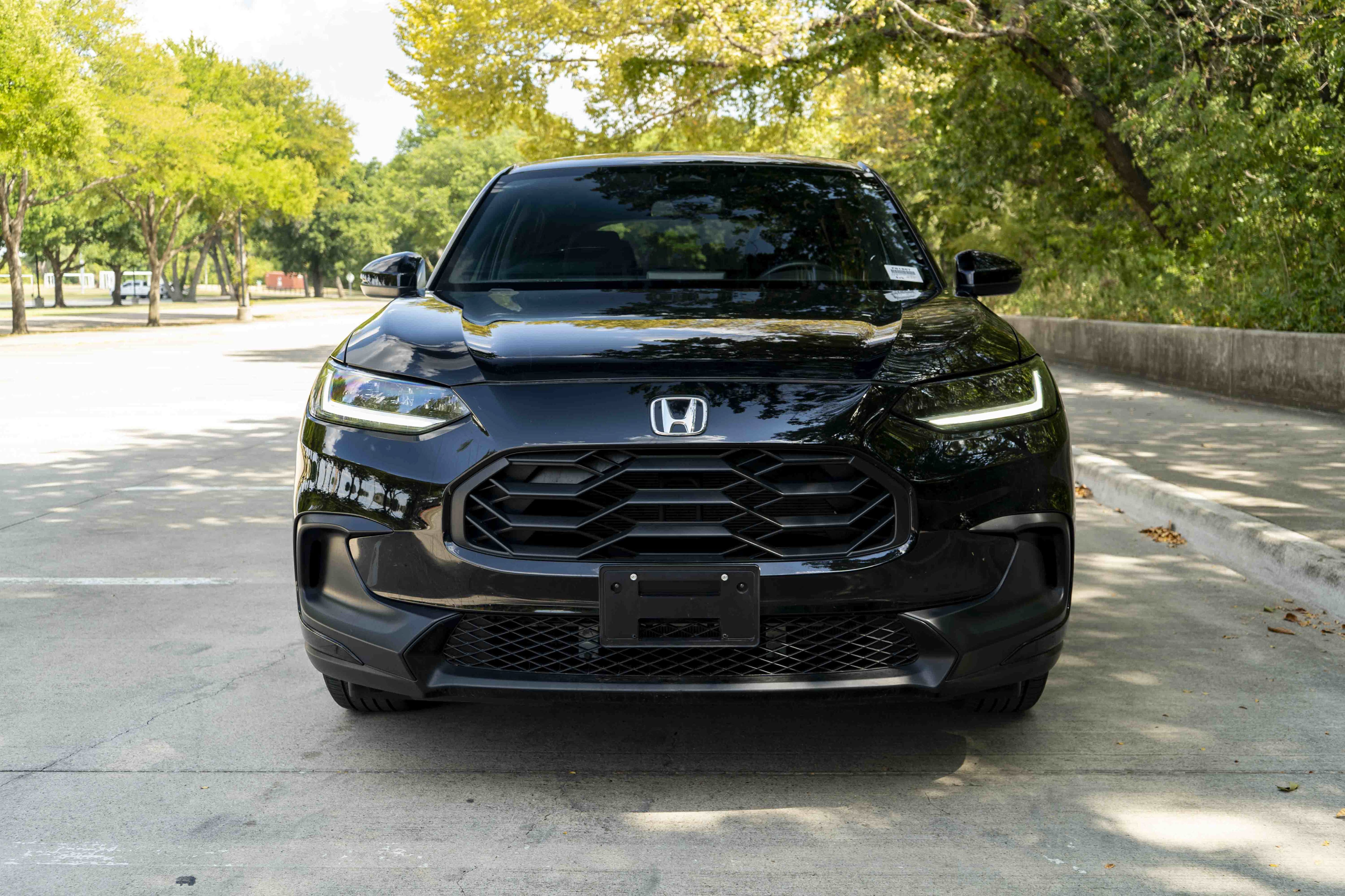 Used 2025 Honda HR-V Sport image 3