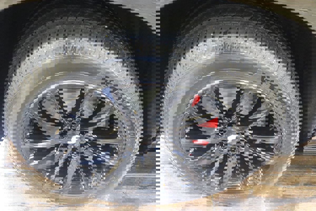 Used 2022 Cadillac Escalade Sport Platinum w/ LPO, ONYX Package image 23