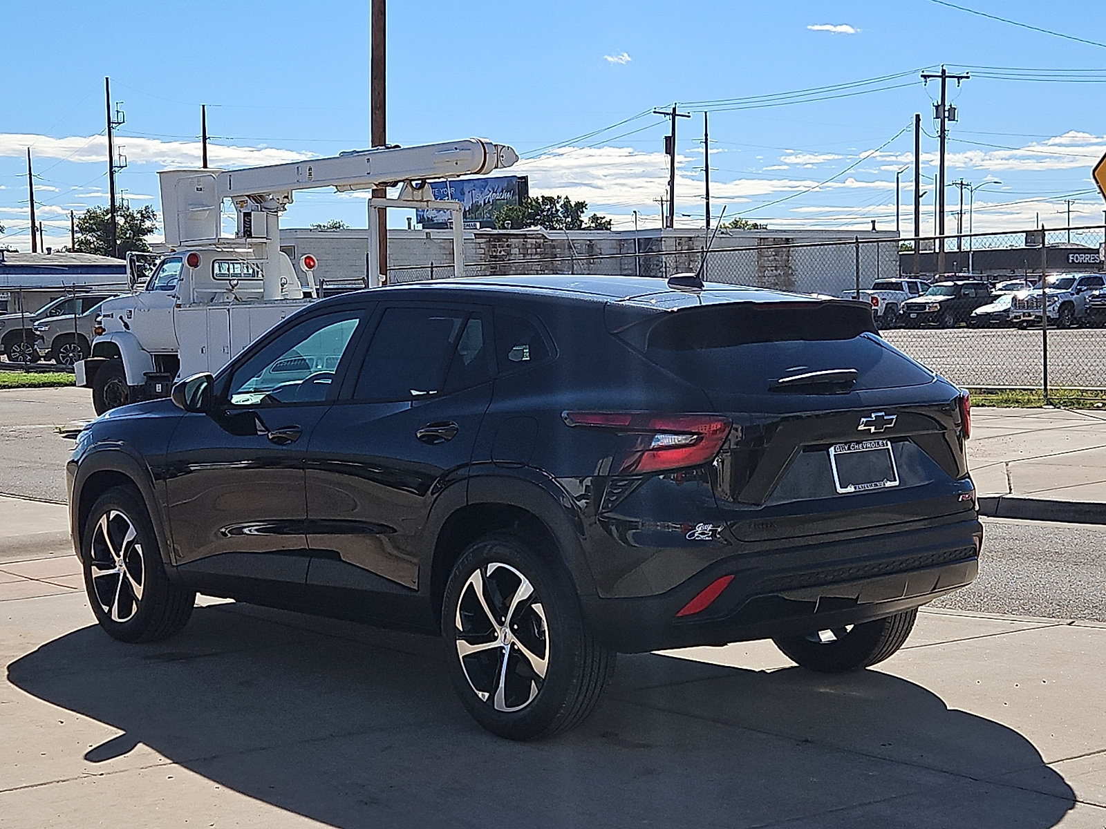 New 2026 Chevrolet Trax RS w/ Driver Confidence Package FWD image 3