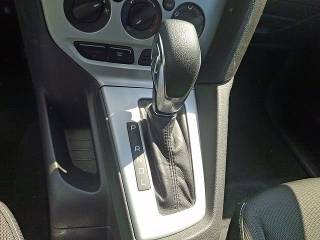 Used 2012 Ford Focus SE w/ SE Winter Pkg FWD image 20