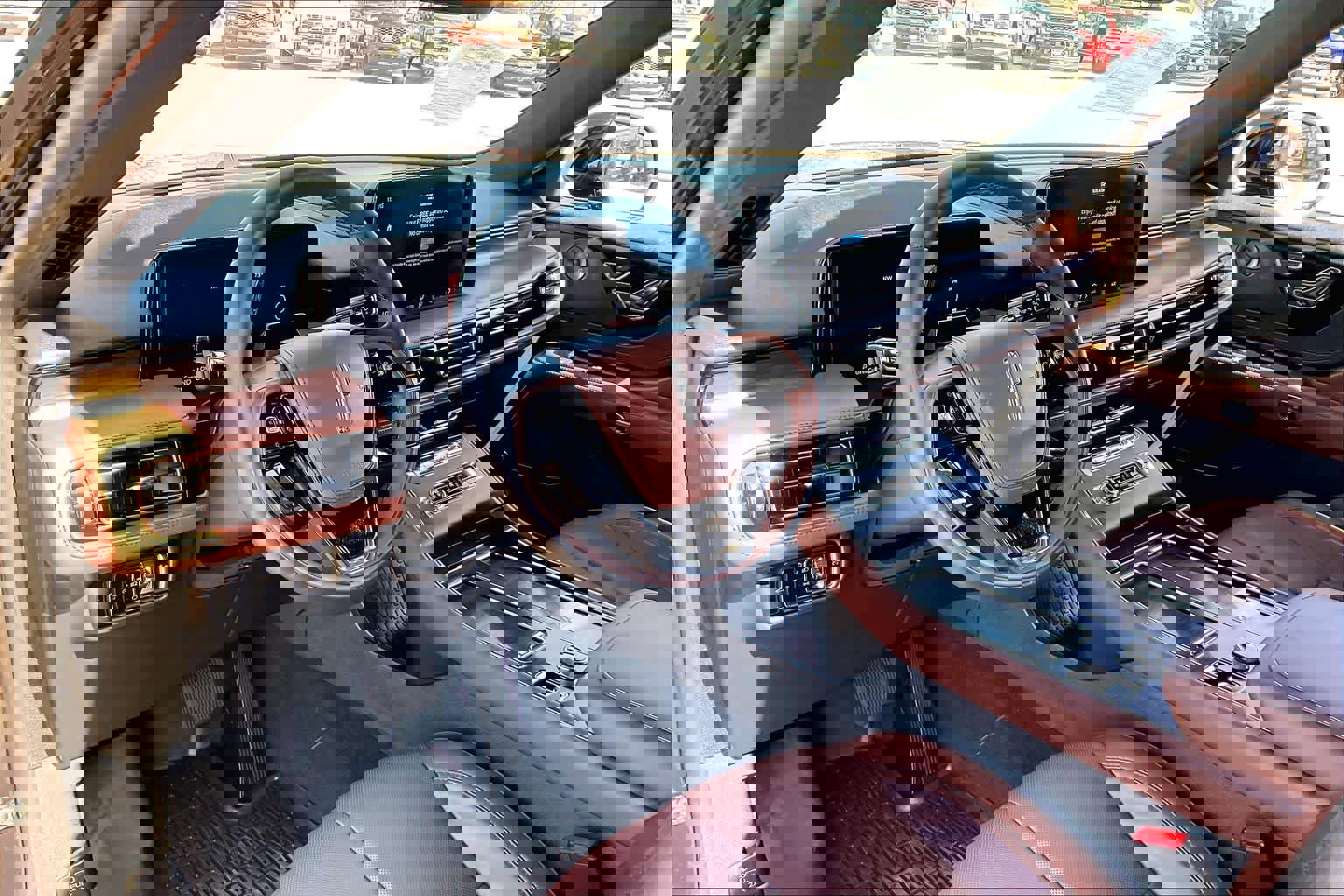 Used 2025 Lincoln Aviator Reserve image 18