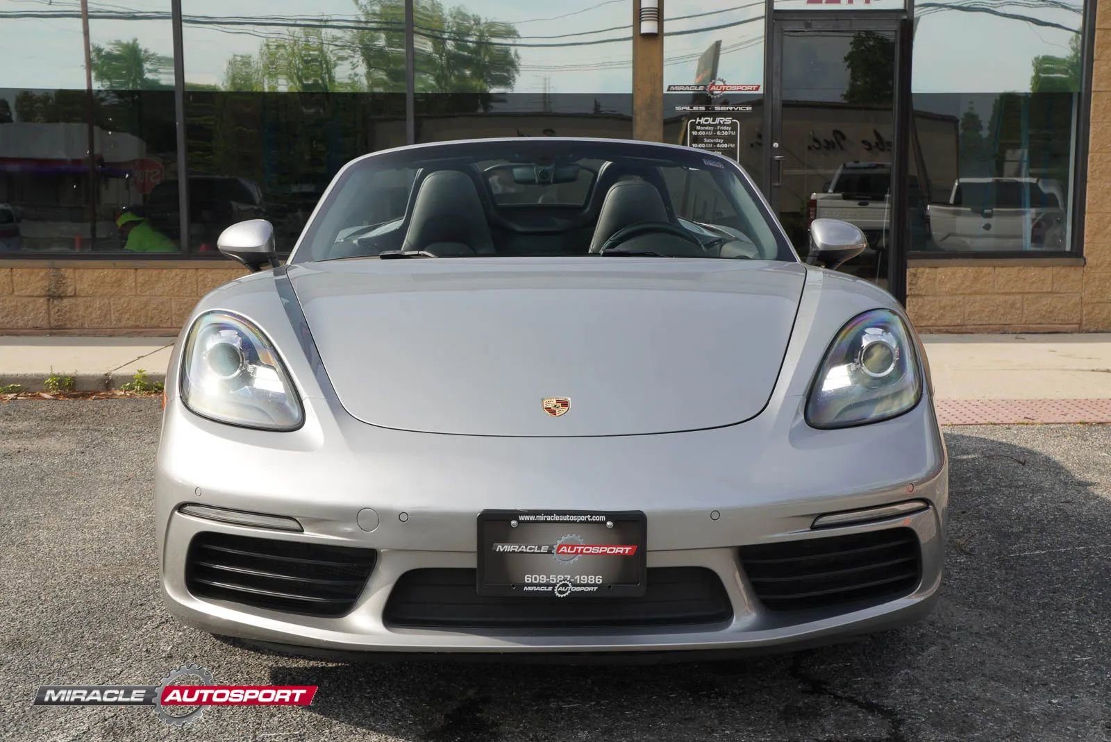 Used 2018 Porsche 718 Boxster S RWD image 2