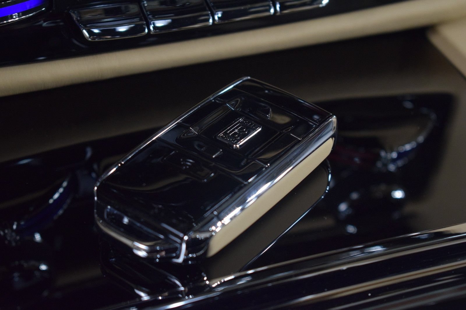 New 2026 Rolls-Royce Ghost AWD/4WD image 40