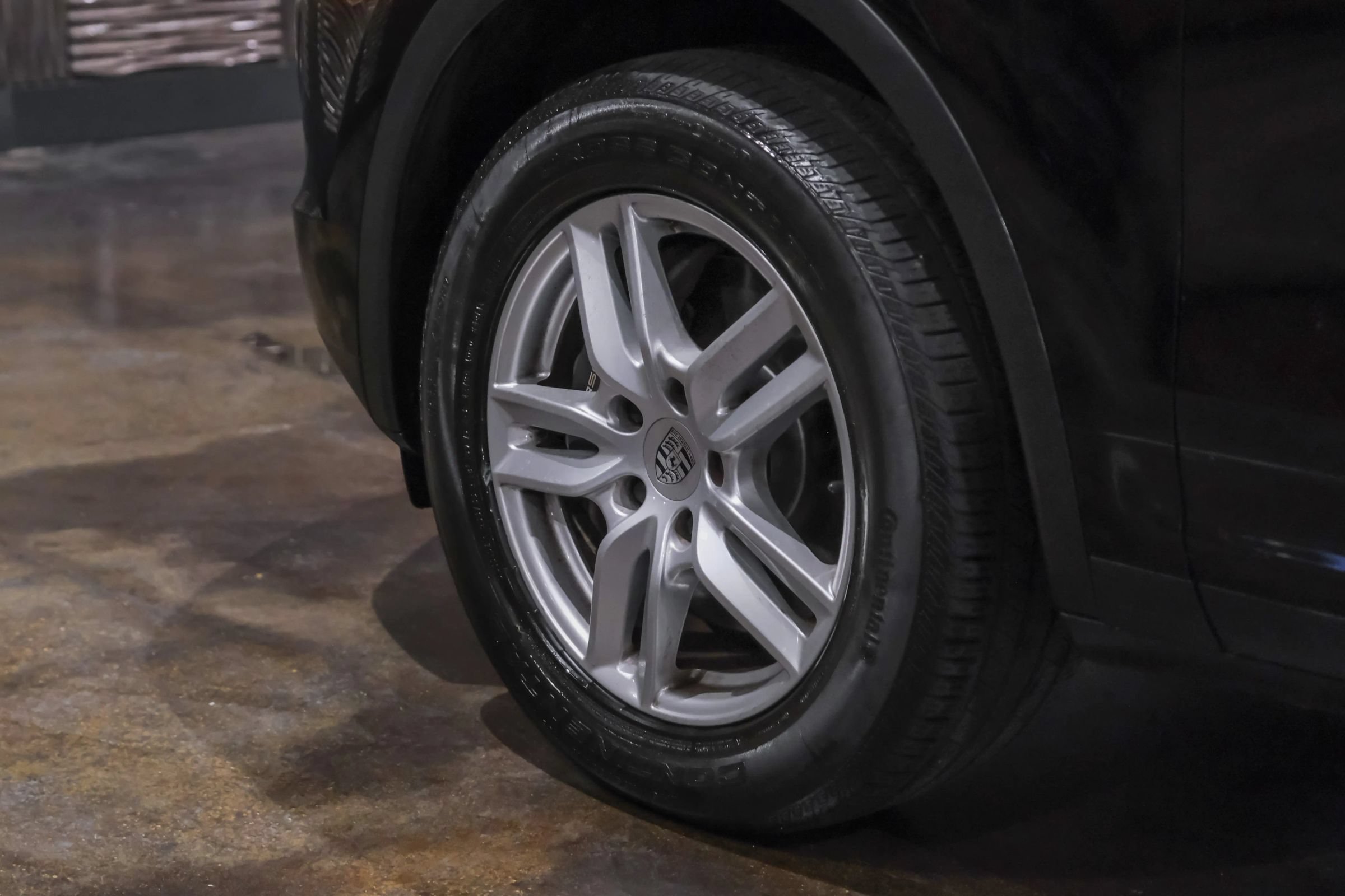 Used 2018 Porsche Cayenne AWD/4WD image 54
