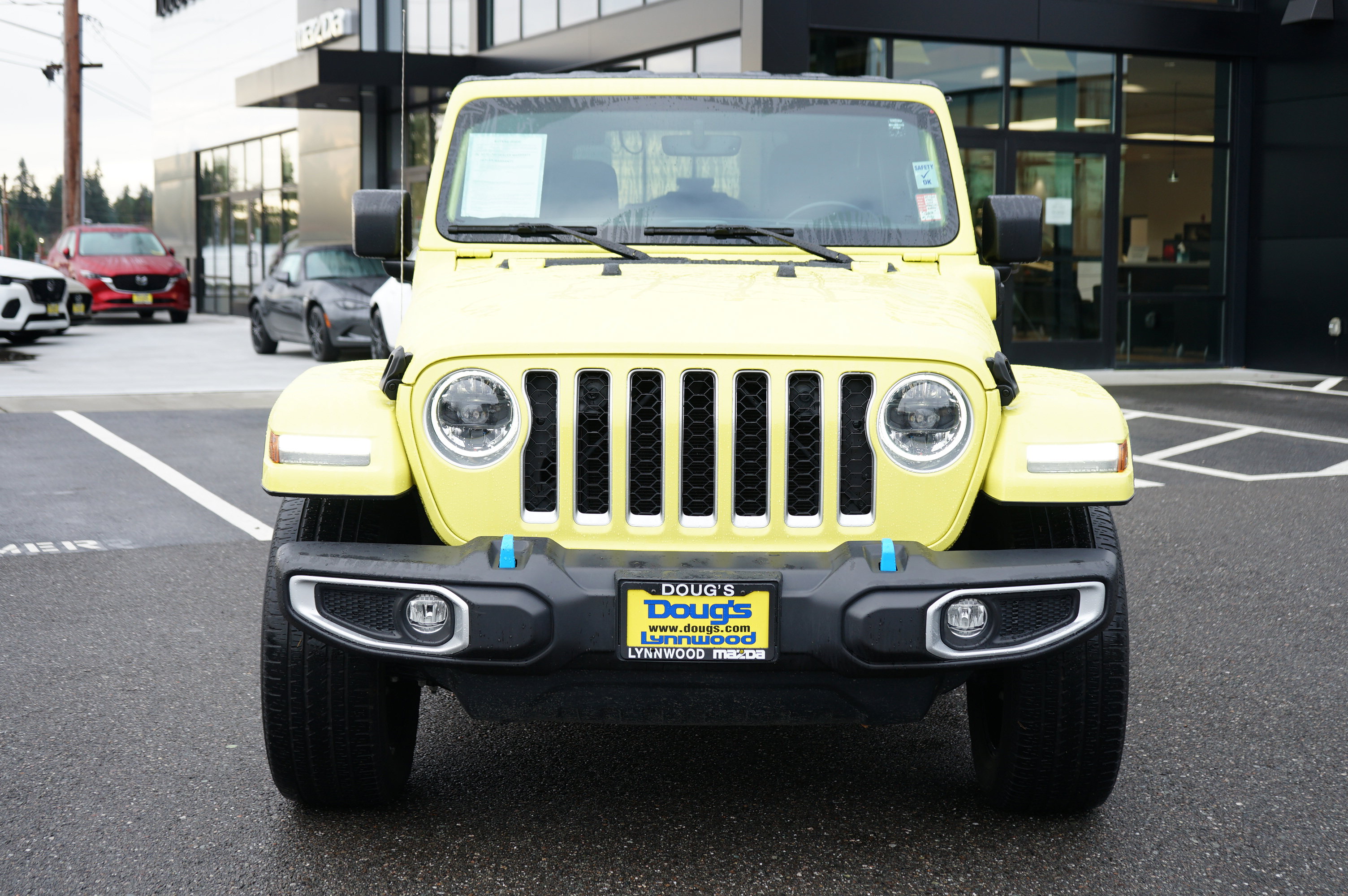 Used 2023 Jeep Wrangler Sahara w/ Cold Weather Group AWD/4WD image 11