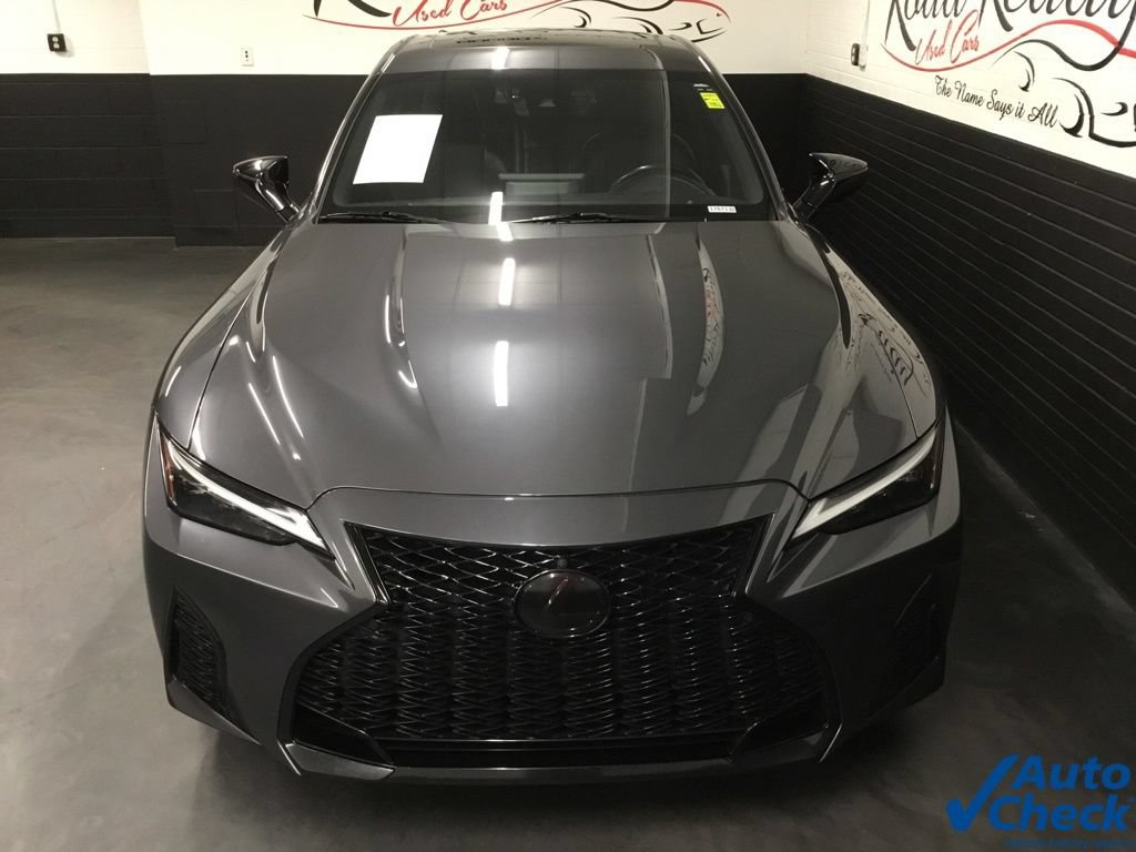 Used 2023 Lexus IS 500 RWD image 4