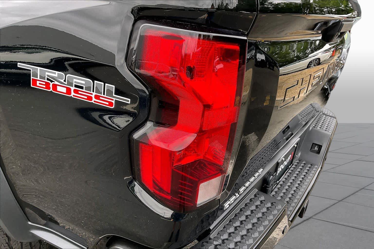 Used 2023 Chevrolet Colorado Trail Boss w/ Advanced Trailering Package AWD/4WD image 28