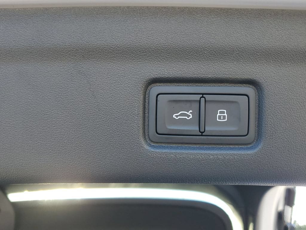 New 2027 Audi Q6 e-tron Premium Plus AWD/4WD image 16