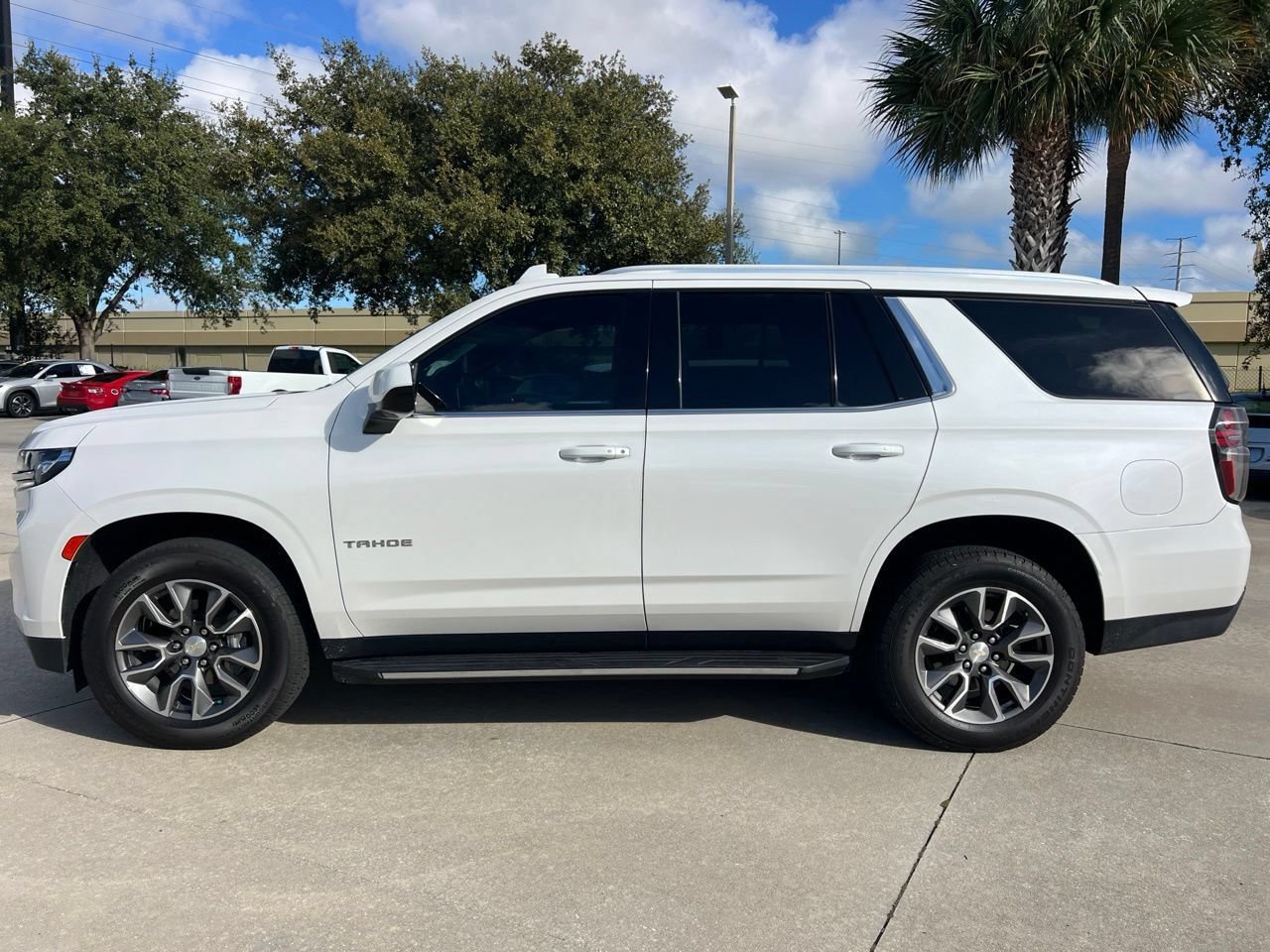 Used 2021 Chevrolet Tahoe LT RWD image 2