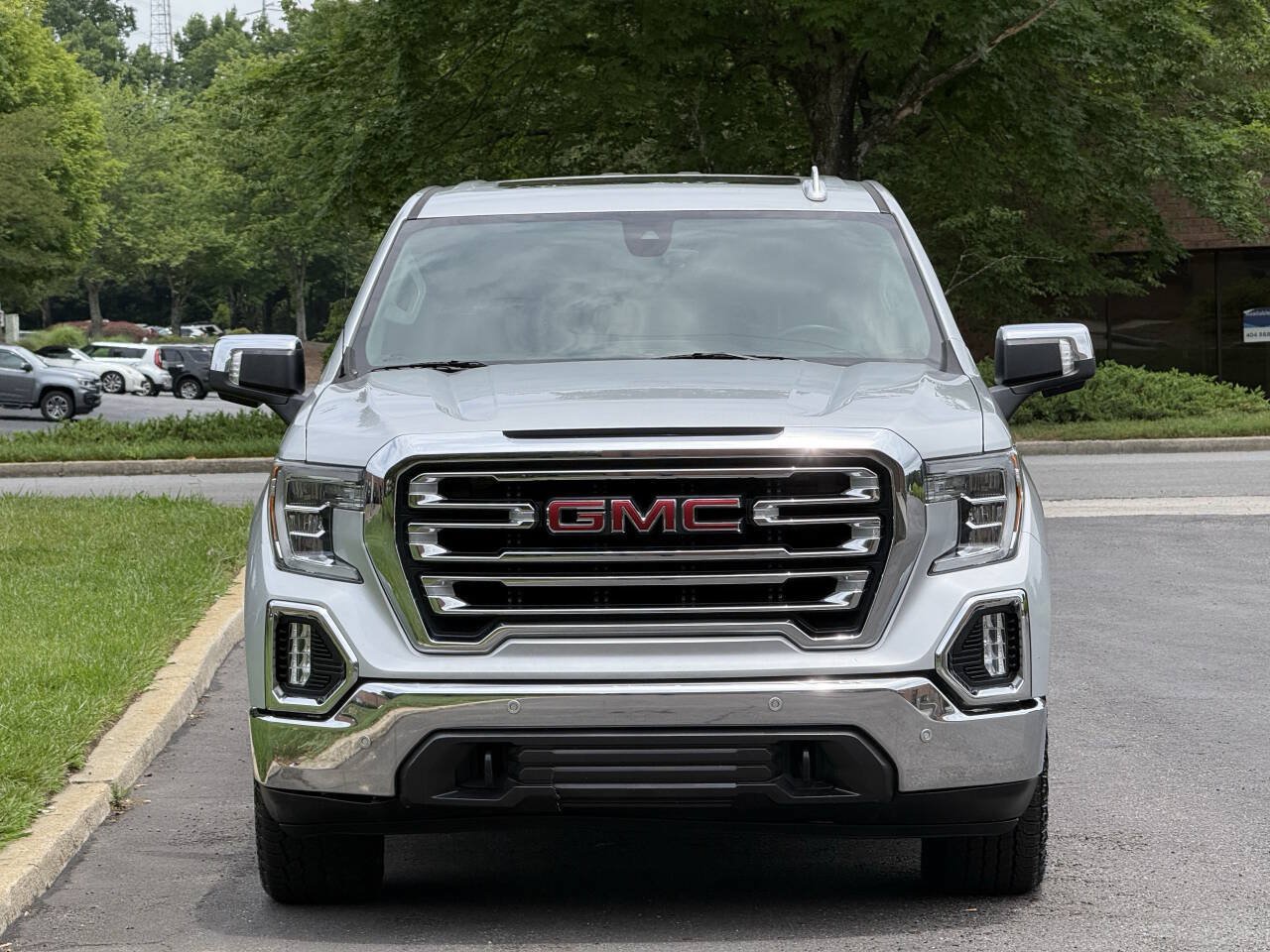 Used 2019 GMC Sierra 1500 SLT w/ SLT Premium Plus Package AWD/4WD image 4