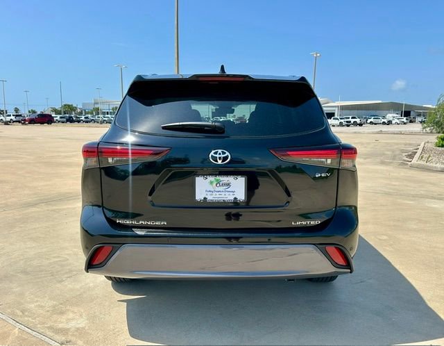 New 2026 Toyota Highlander Limited image 6