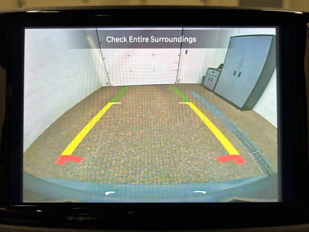Used 2025 Chrysler Pacifica Limited FWD image 22