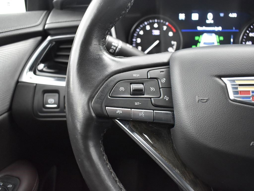 Used 2022 Cadillac XT6 Premium Luxury w/ Technology Package image 15