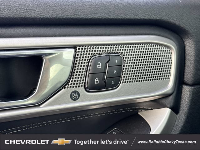 Used 2021 Ford Explorer Limited w/ Equipment Group 301A RWD image 28