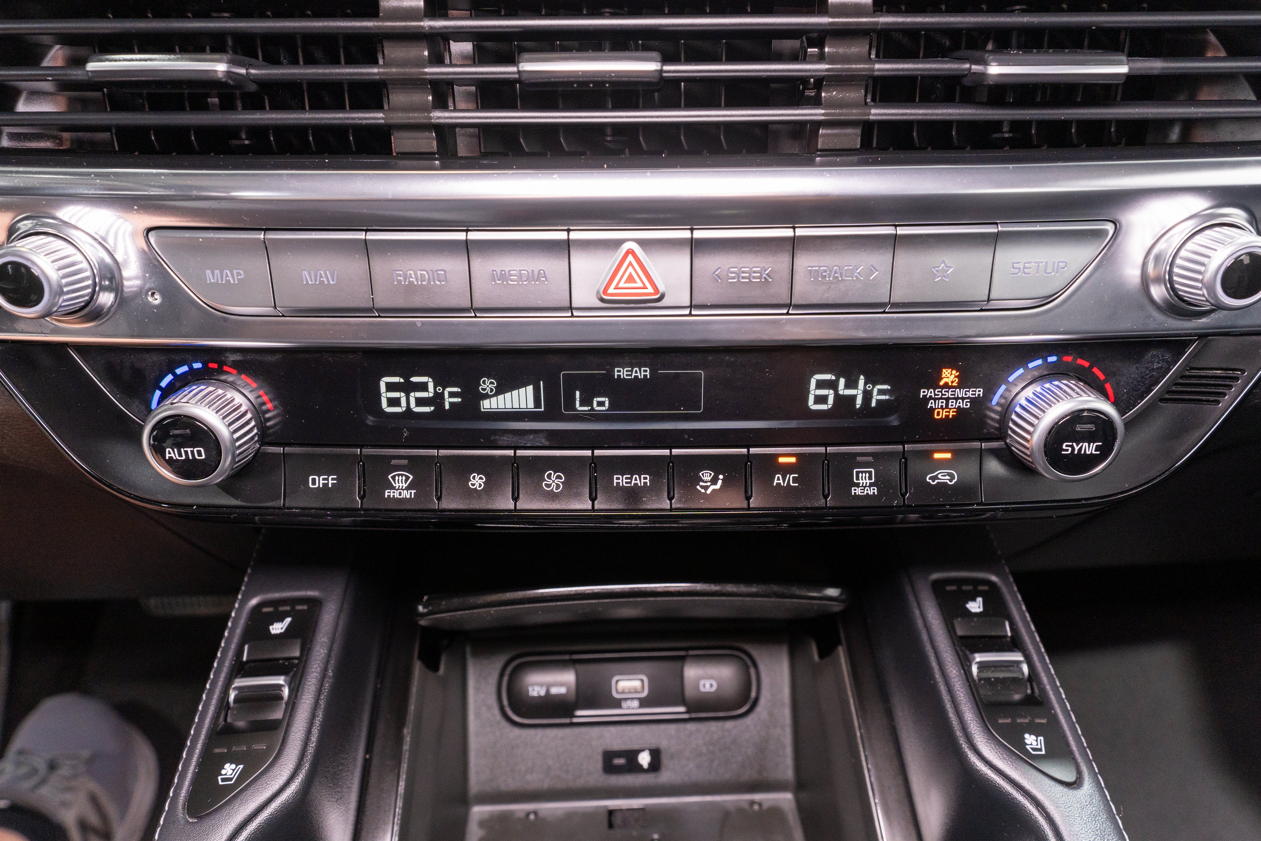 Used 2020 Kia Telluride EX w/ Towing Package FWD image 19