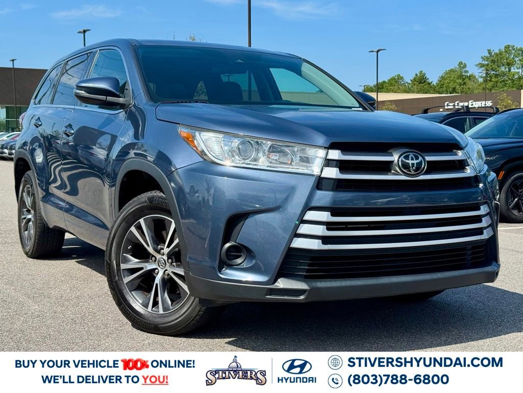 Used 2017 Toyota Highlander LE