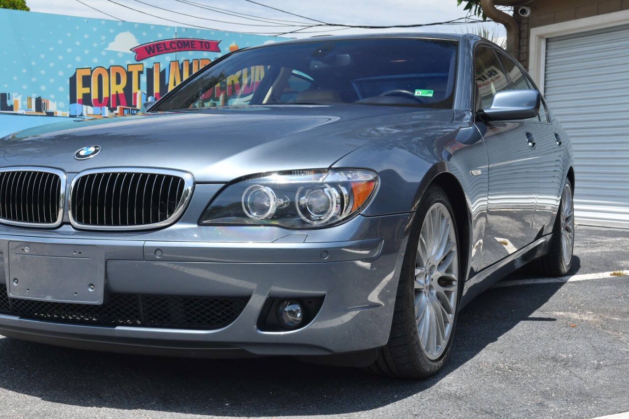 Used 2007 BMW 750i RWD image 5