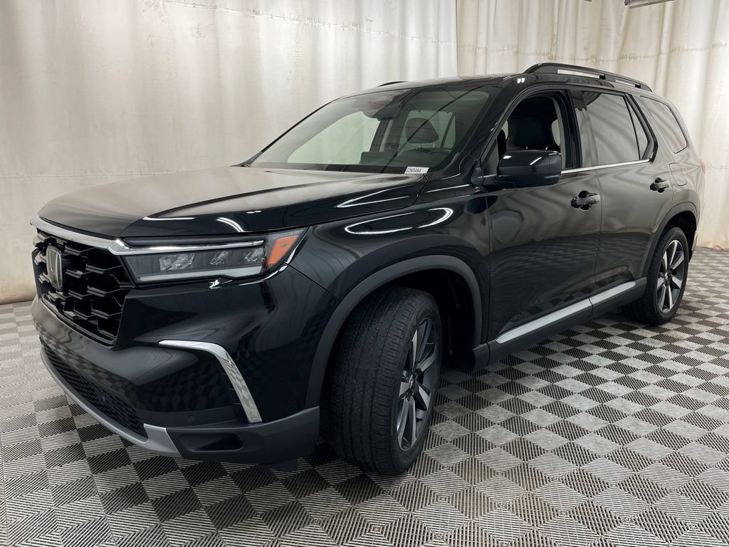 Used 2024 Honda Pilot Touring image 20