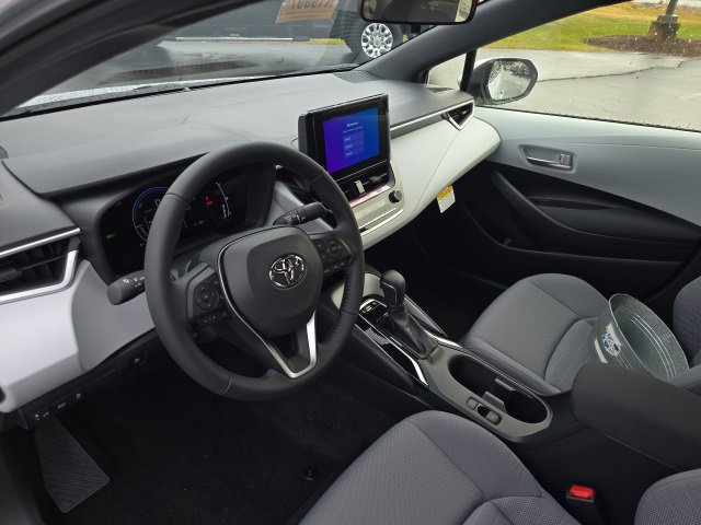 New 2026 Toyota Corolla SE image 9
