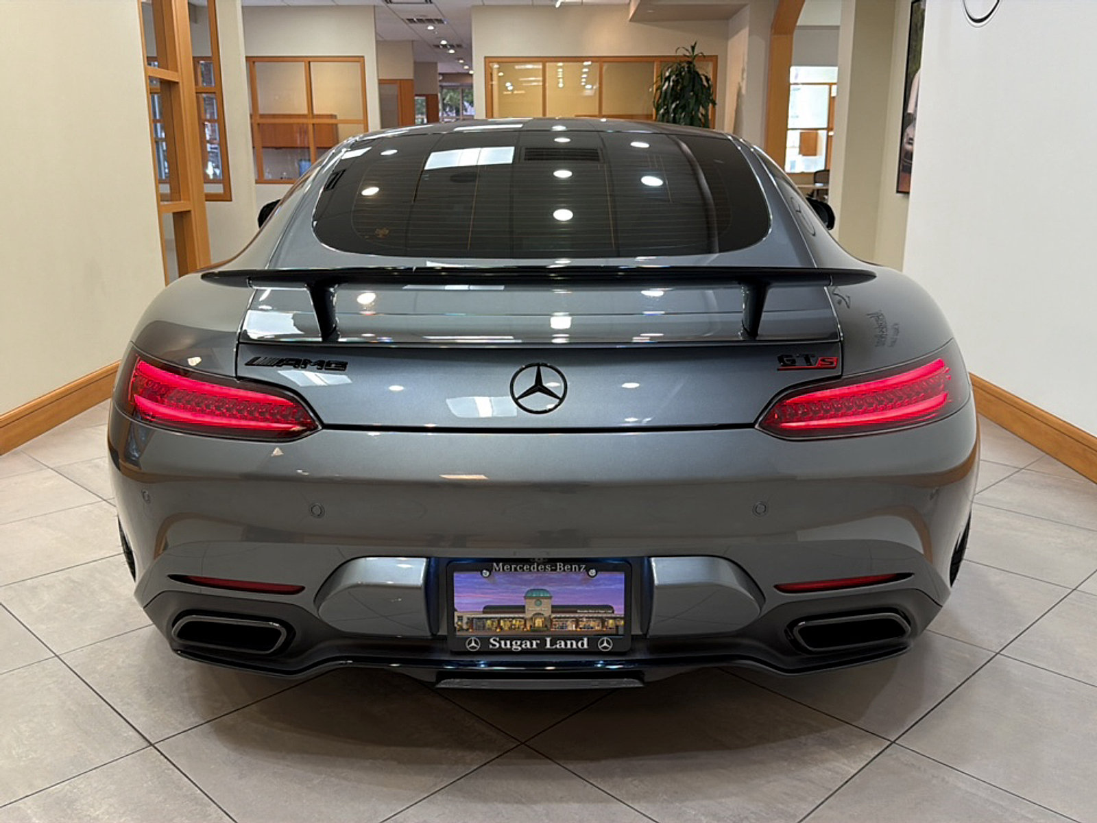 Used 2016 Mercedes-Benz AMG GT S image 5