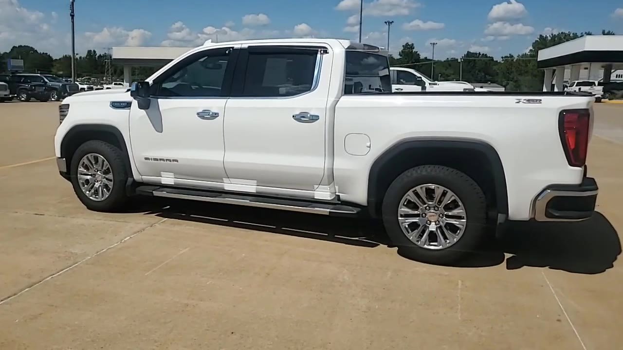 Used 2023 GMC Sierra 1500 SLT w/ SLT Premium Package image 6