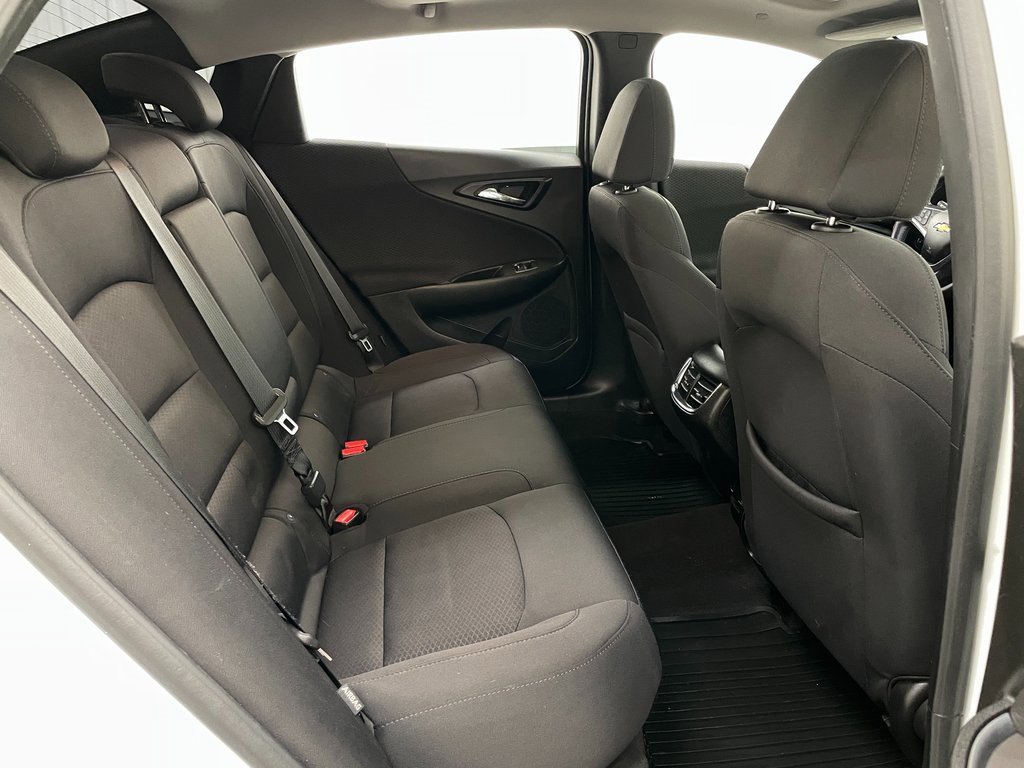 Used 2018 Chevrolet Malibu LT w/ Redline Edition image 38