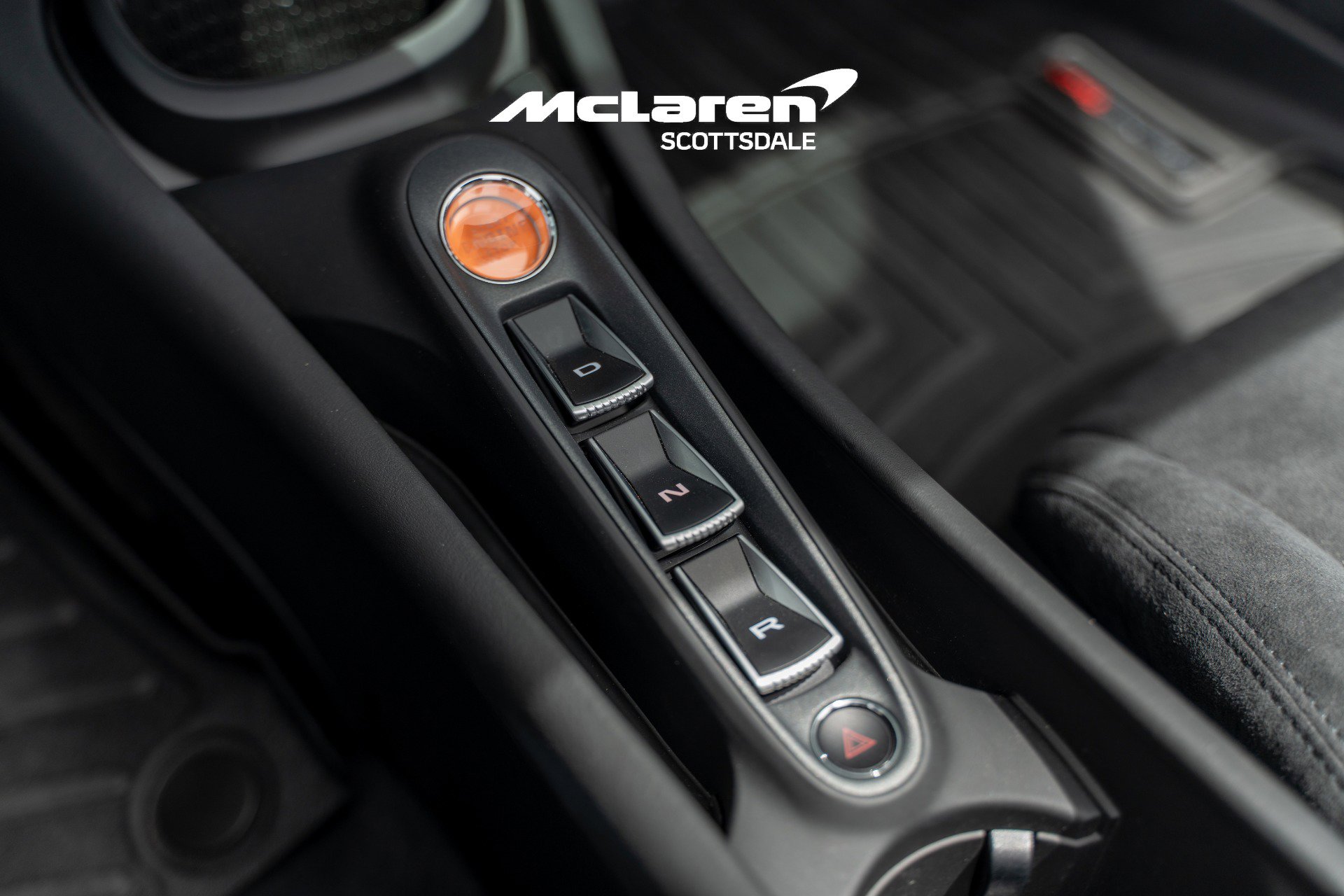Used 2026 McLaren Artura Spider RWD image 16
