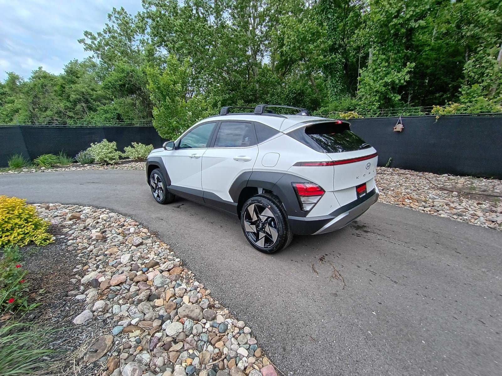 New 2026 Hyundai Kona Limited AWD/4WD image 3