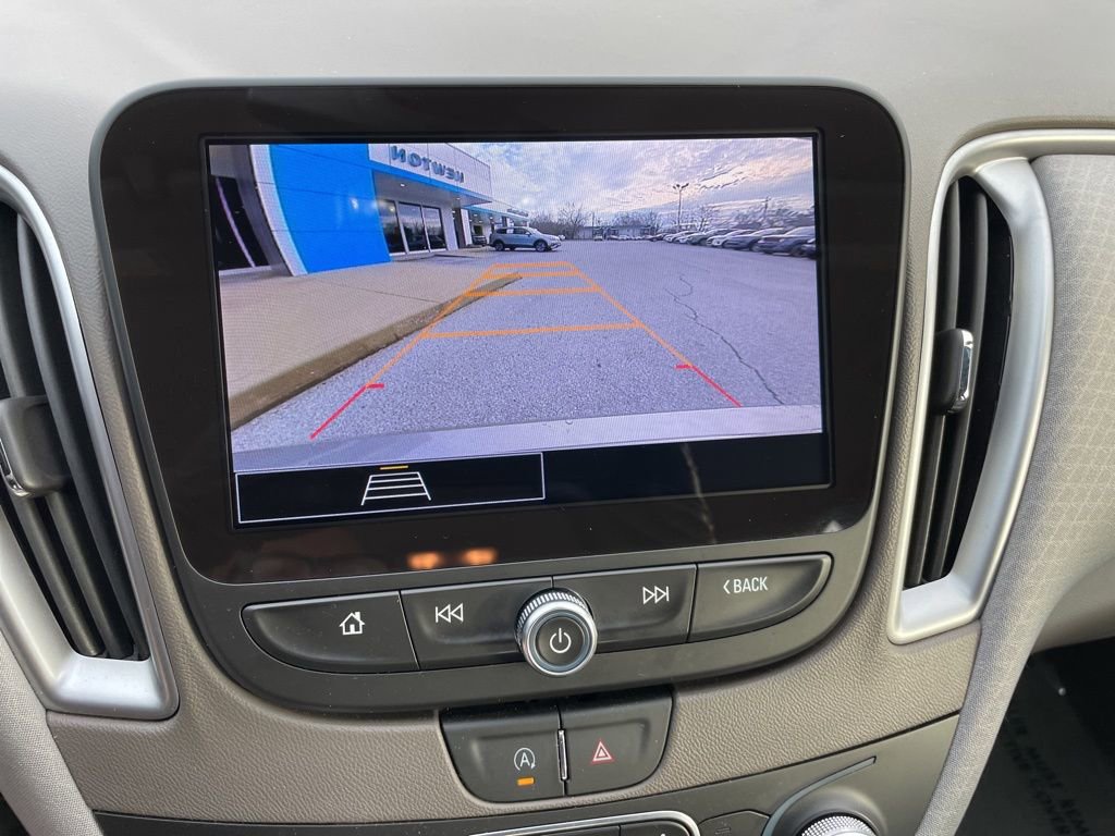 Used 2025 Chevrolet Malibu LT image 11