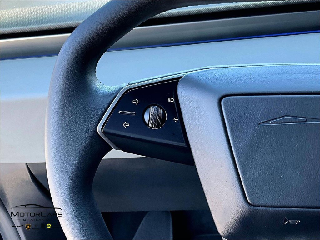 Used 2024 Tesla Cybertruck AWD Crew Cab image 16