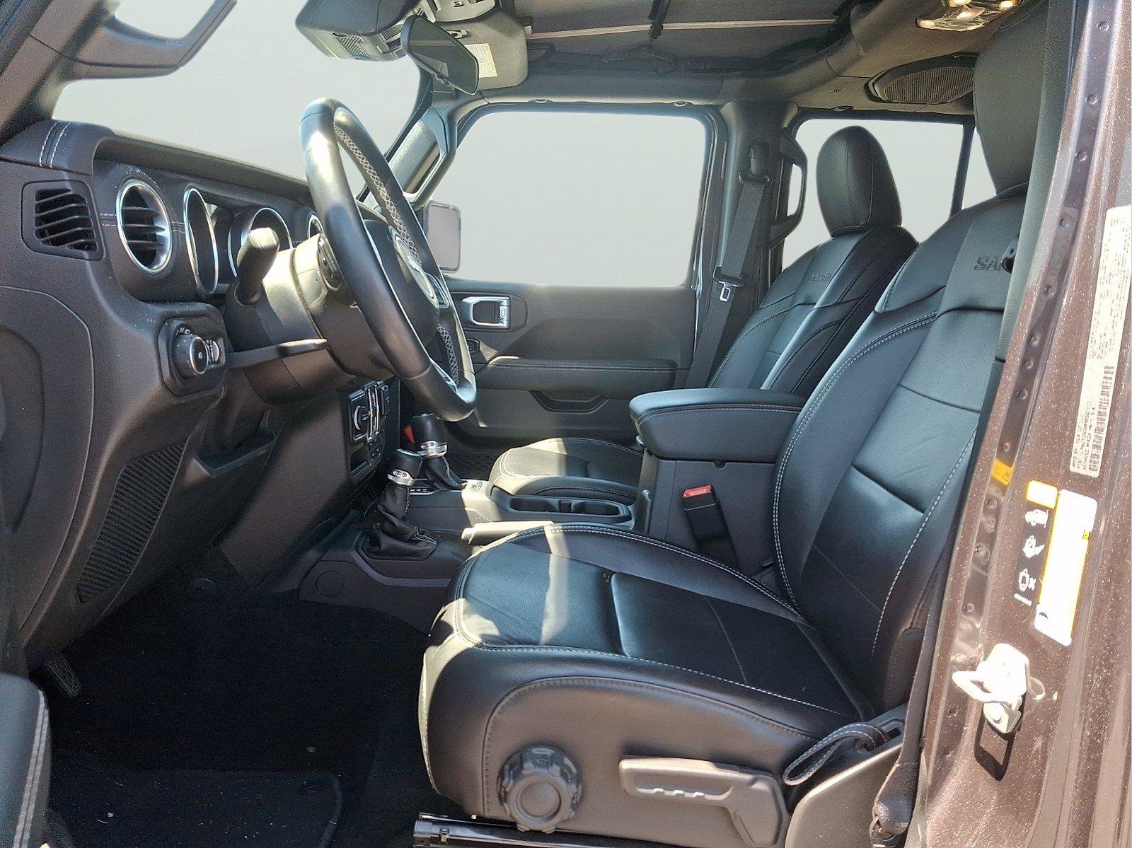 Used 2021 Jeep Wrangler Unlimited Sahara w/ LED Lighting Group AWD/4WD image 12