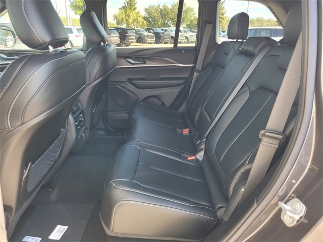 New 2025 Jeep Grand Cherokee Limited w/ Trailer Tow Package image 6