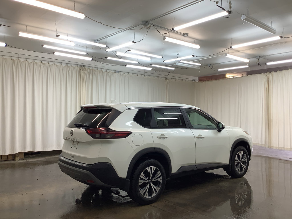 Used 2023 Nissan Rogue SV AWD/4WD image 6