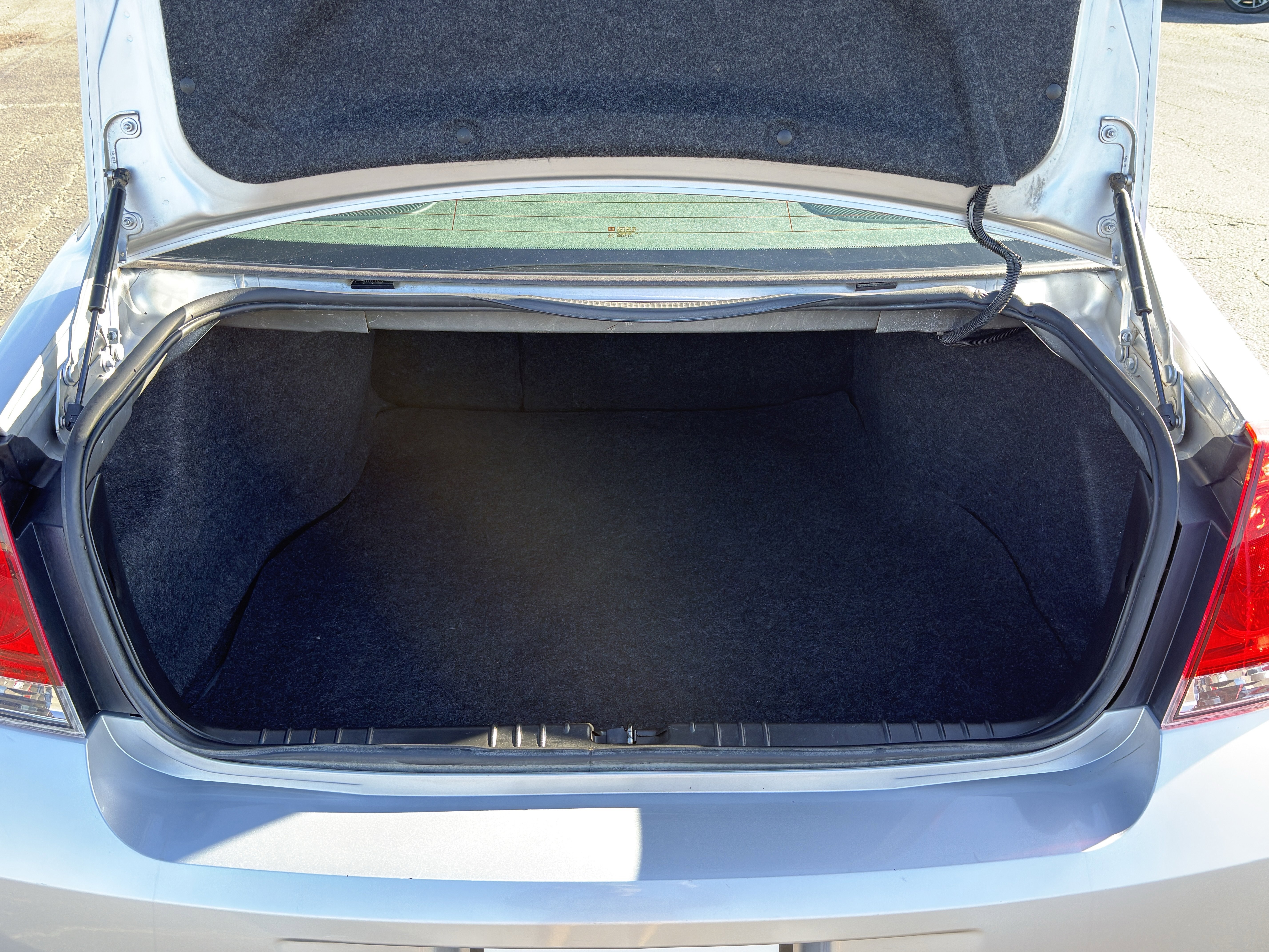 Used 2013 Chevrolet Impala LT w/ LT Sunroof Package image 5