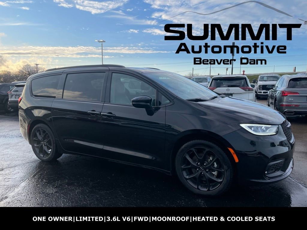 Used 2025 Chrysler Pacifica Limited
