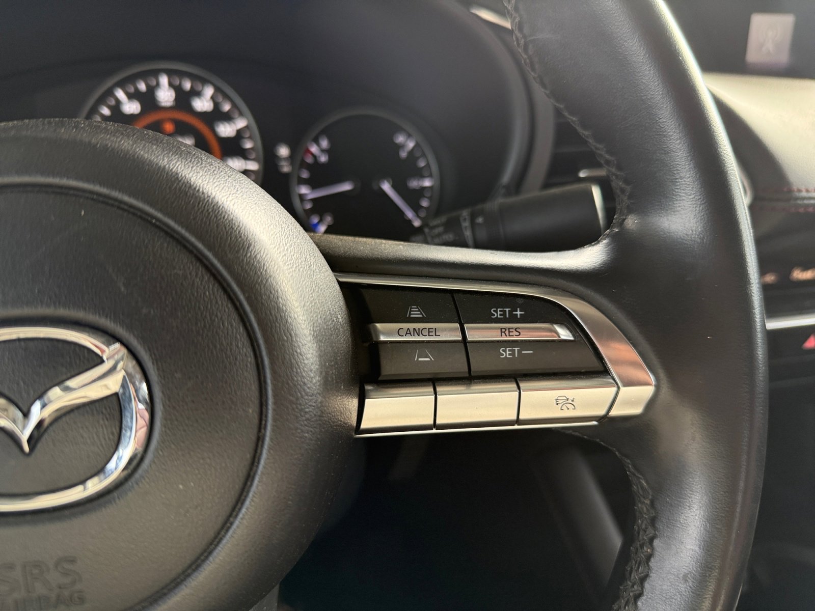 Used 2023 MAZDA MAZDA3 s image 13