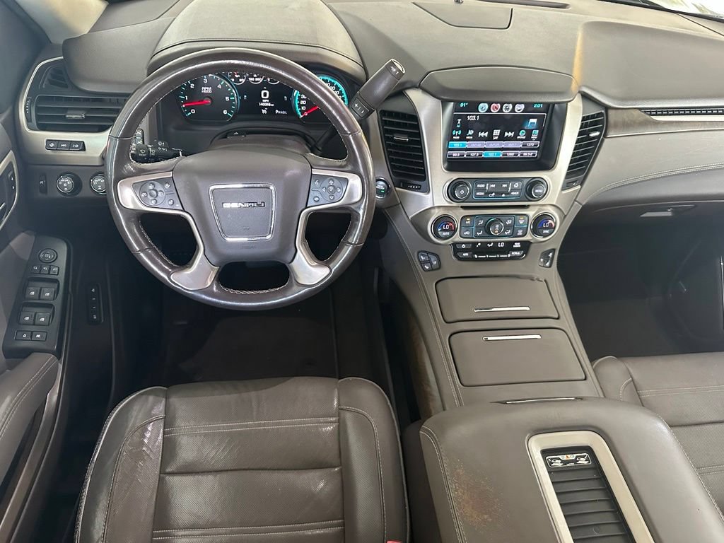 Used 2018 GMC Yukon Denali w/ Enhanced Security Package AWD/4WD image 16