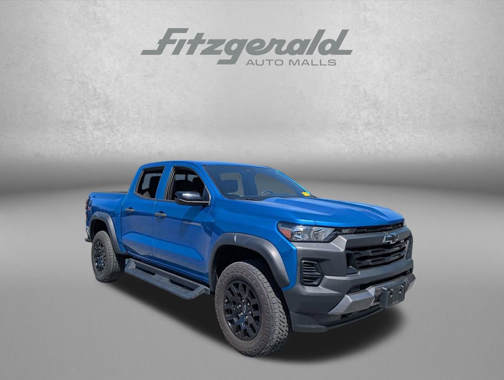 Used 2023 Chevrolet Colorado Trail Boss w/ Advanced Trailering Package AWD/4WD image 1
