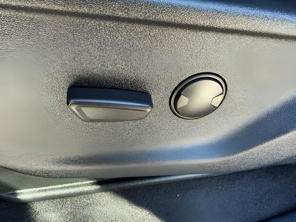 Used 2025 Ford F150 XLT w/ Equipment Group 301A Standard AWD/4WD image 15