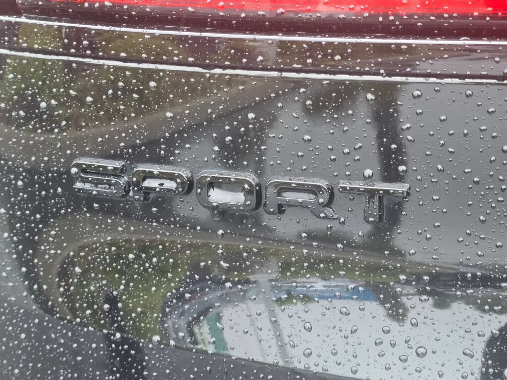 Used 2025 Land Rover Range Rover Sport SE AWD/4WD image 33