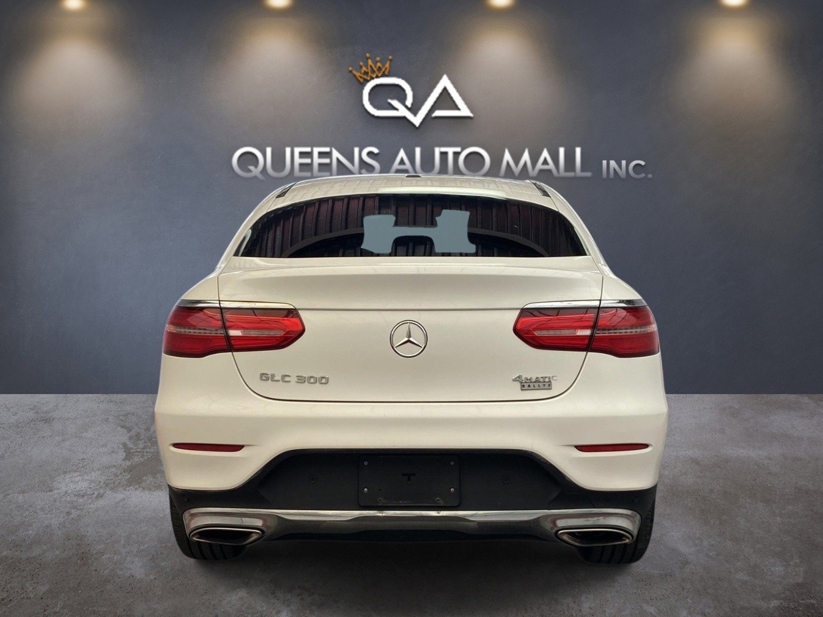Used 2018 Mercedes-Benz GLC 300 4MATIC Coupe image 5