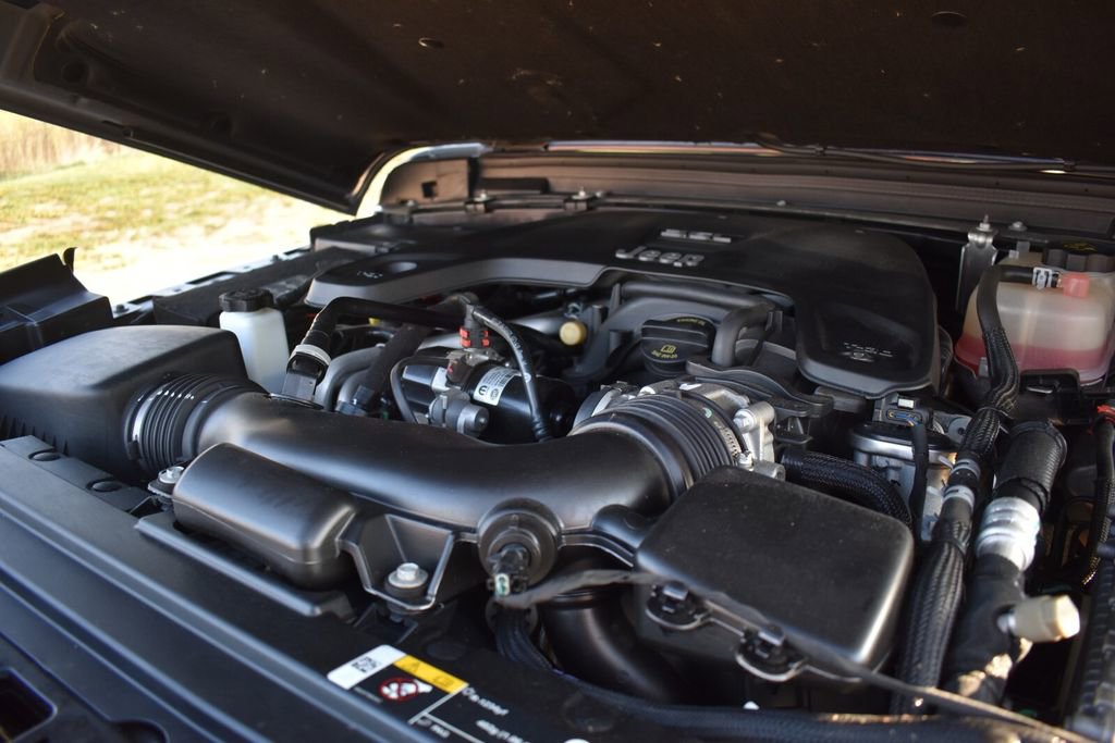 Used 2021 Jeep Wrangler Unlimited Sahara AWD/4WD image 35