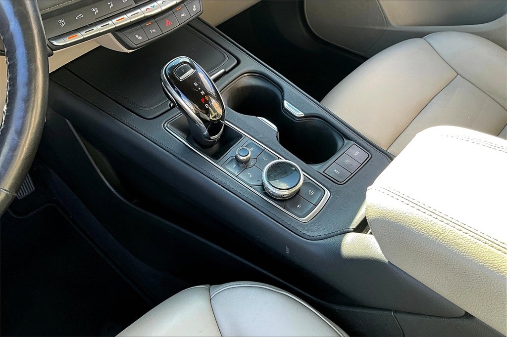 Certified 2023 Cadillac XT4 Luxury w/ Cold Weather Package image 14